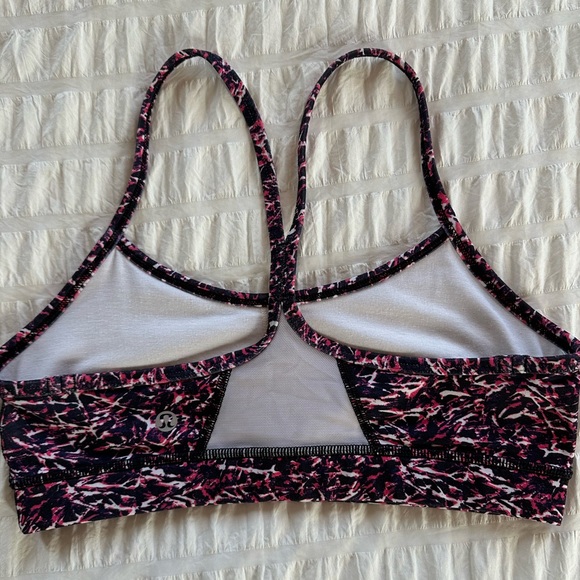 LULULEMON Multi Color Flow Y Bra IV Sz 6 - Picture 5 of 10